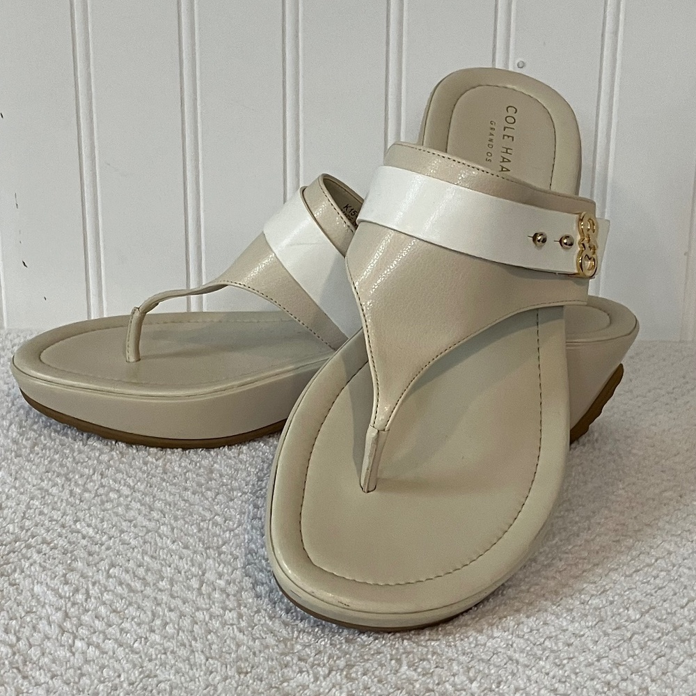 Cole Haan Grand.OS Tan Slip On Sandal Thong Wedge